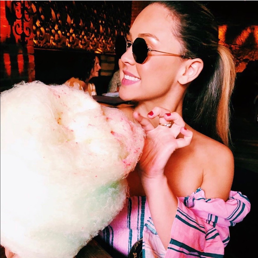 Meet your Posher, Shelby